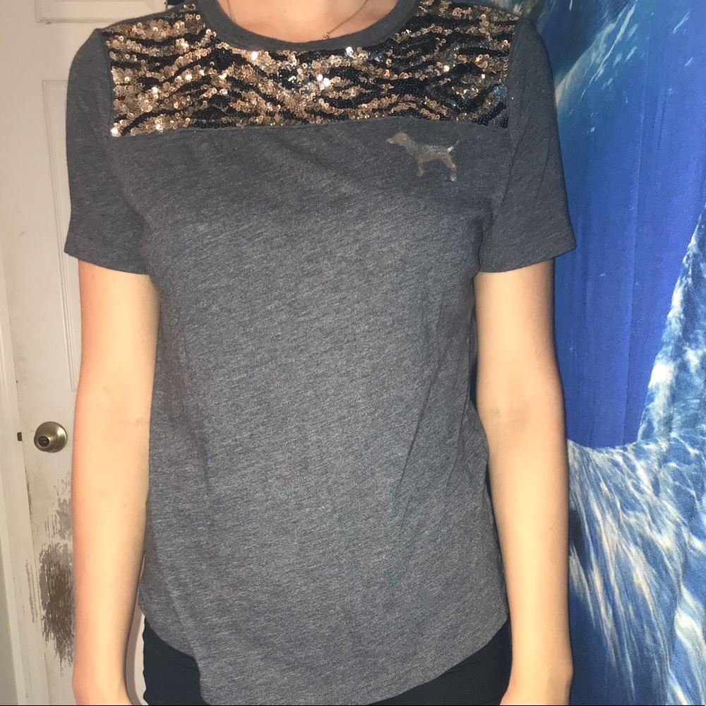 PINK grey T-shirt with sequins